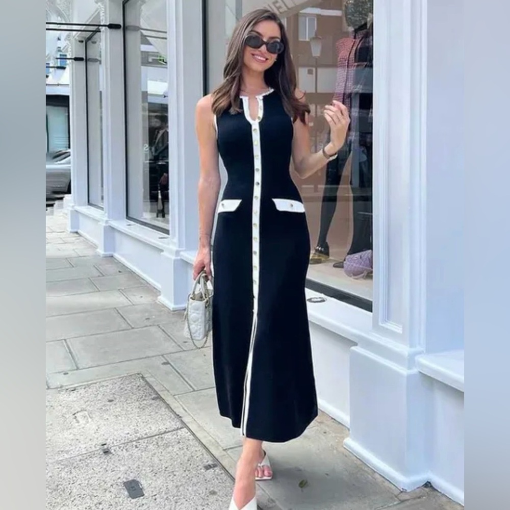 Classy sleeveless dress